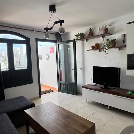 Apartment One Bedroom With Communal Pool - Casa Julie